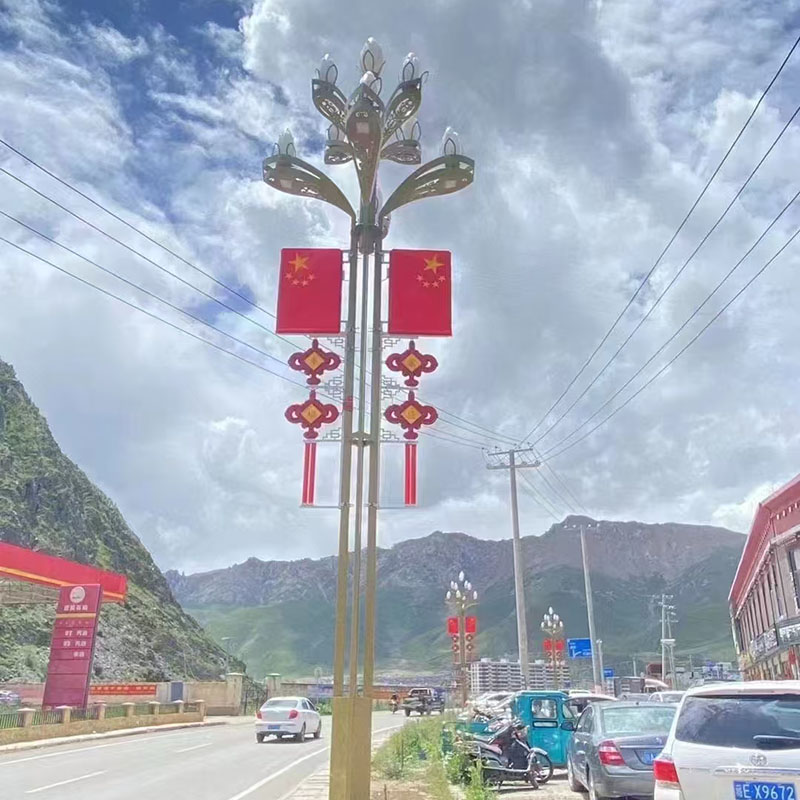 石嘴山抱箍太阳能路灯生产厂家
